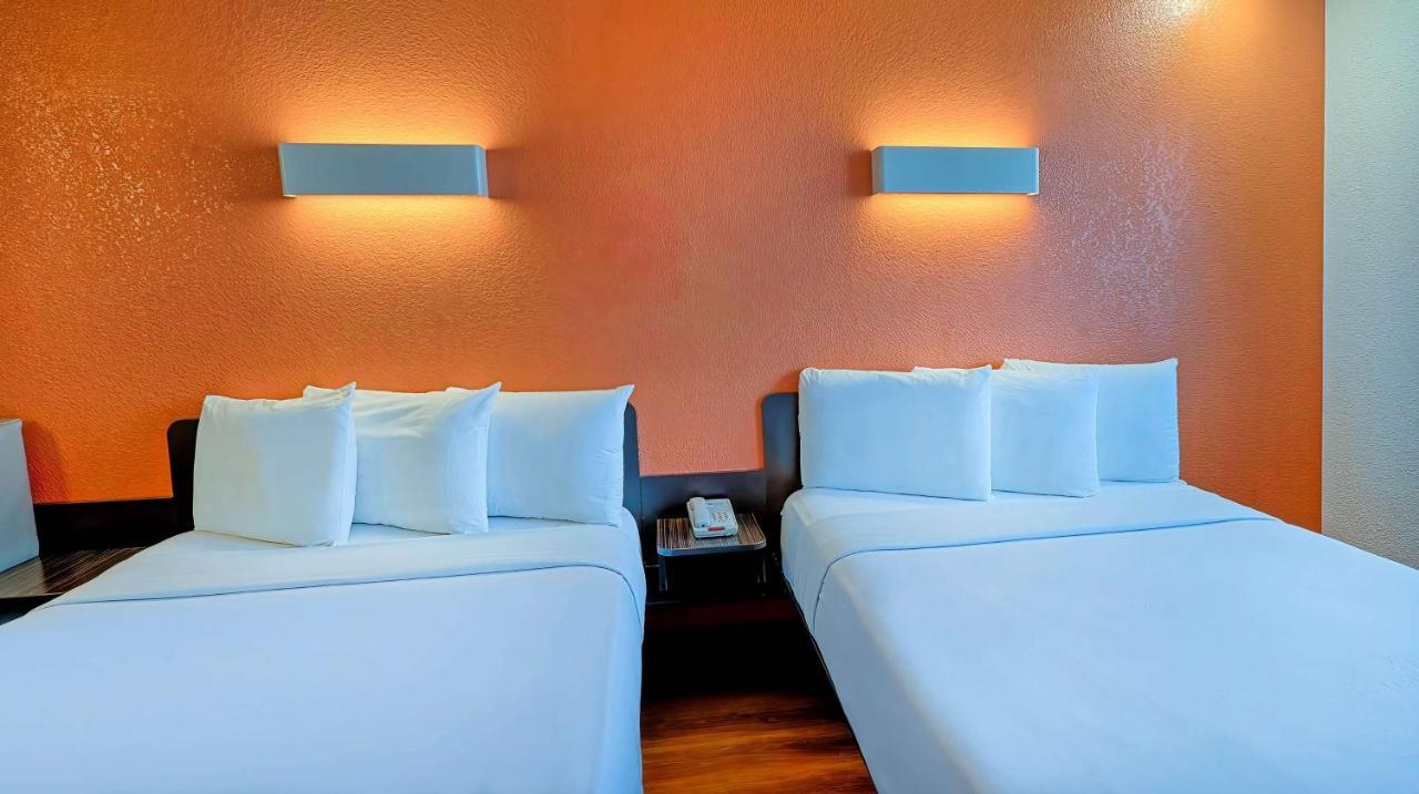 Motel 6-Los Angeles, Ca - Los Angeles - Lax Ингълуд Екстериор снимка