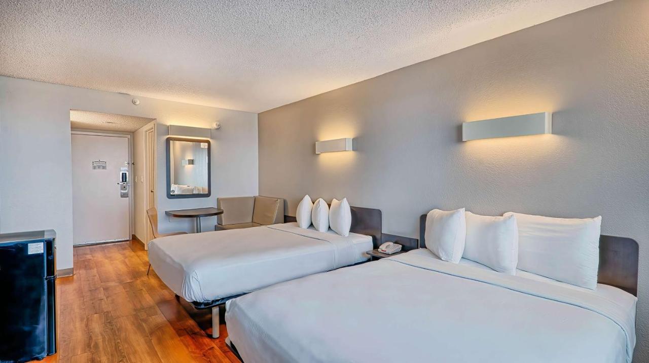 Motel 6-Los Angeles, Ca - Los Angeles - Lax Ингълуд Екстериор снимка