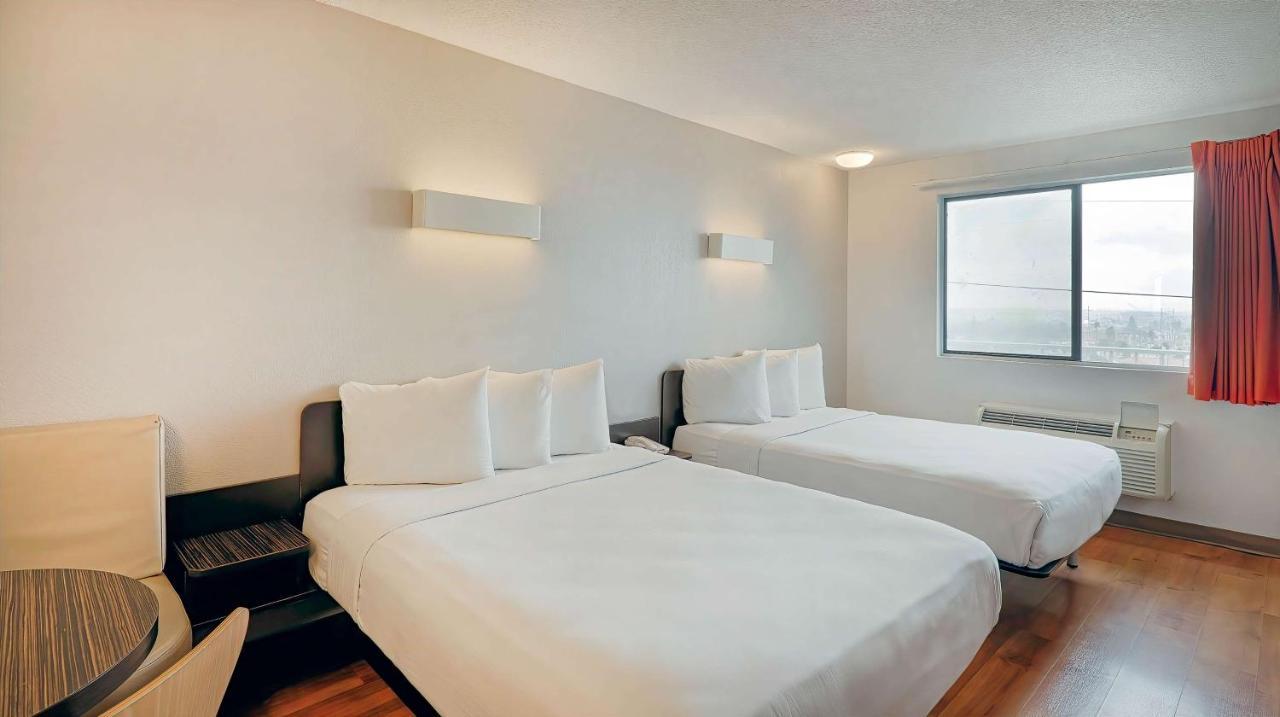 Motel 6-Los Angeles, Ca - Los Angeles - Lax Ингълуд Екстериор снимка