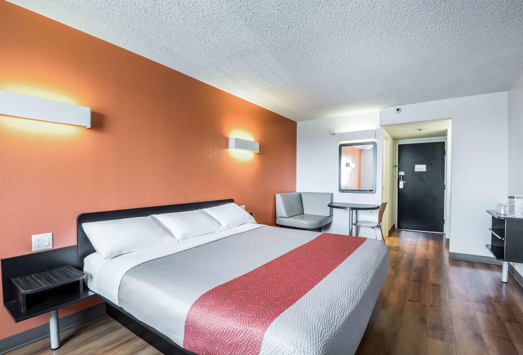 Motel 6-Los Angeles, Ca - Los Angeles - Lax Ингълуд Екстериор снимка