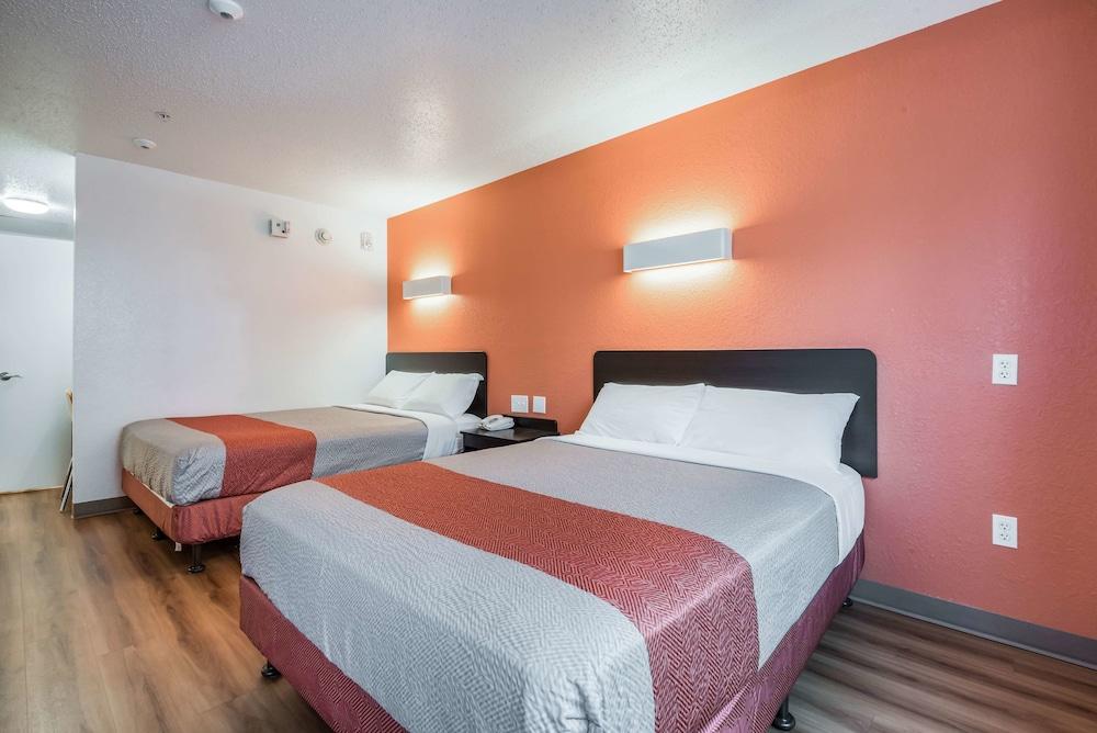 Motel 6-Los Angeles, Ca - Los Angeles - Lax Ингълуд Екстериор снимка