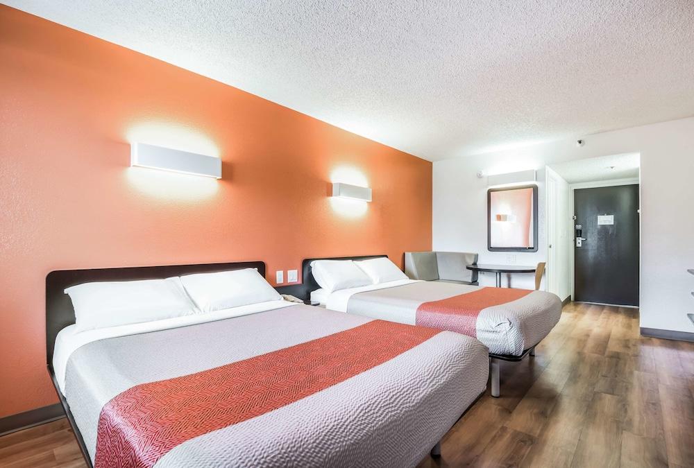 Motel 6-Los Angeles, Ca - Los Angeles - Lax Ингълуд Екстериор снимка
