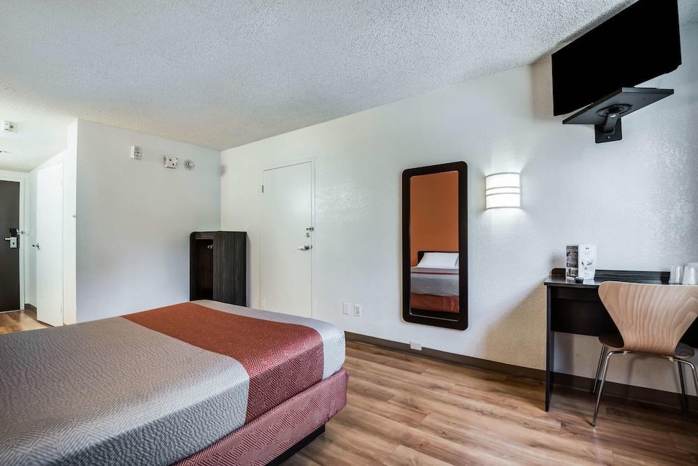 Motel 6-Los Angeles, Ca - Los Angeles - Lax Ингълуд Екстериор снимка